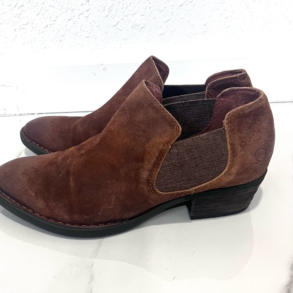 Born Rustic Brown Ankle Booties 9‎